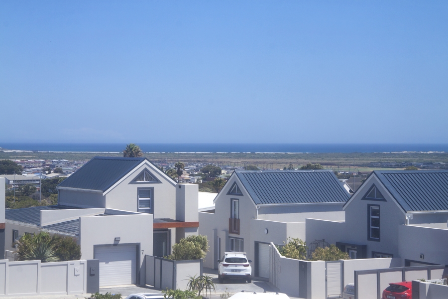 To Let 2 Bedroom Property for Rent in Capri Western Cape